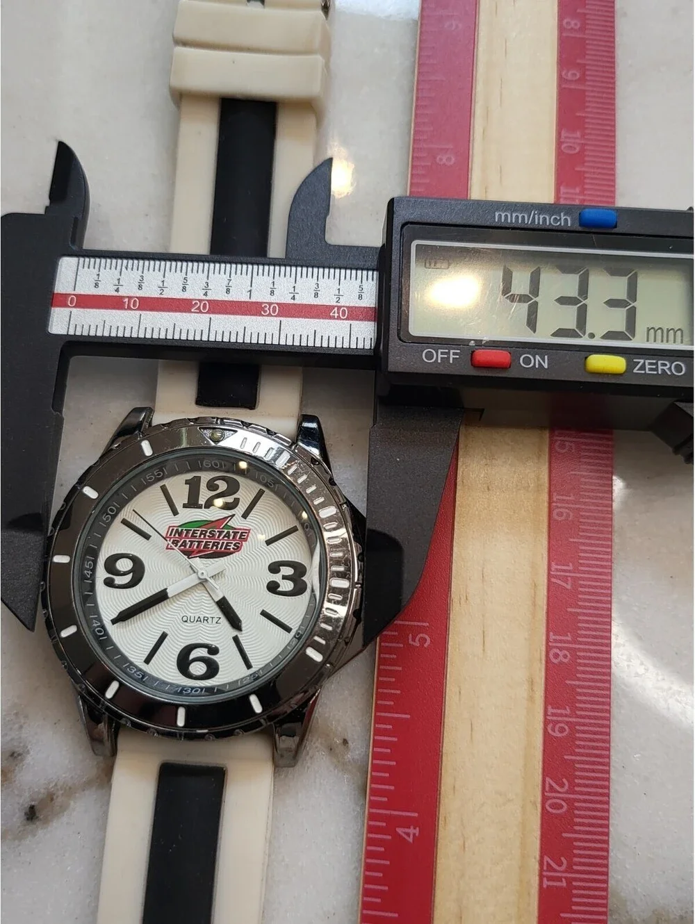 Men's Quartz Watch Working NewBattery Automobilia 44mm Interstate Batteries NWOT